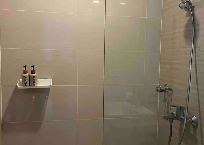 Apartamento Tropical 1br Uptown Parksuites Bgc With Netflix 200mbps