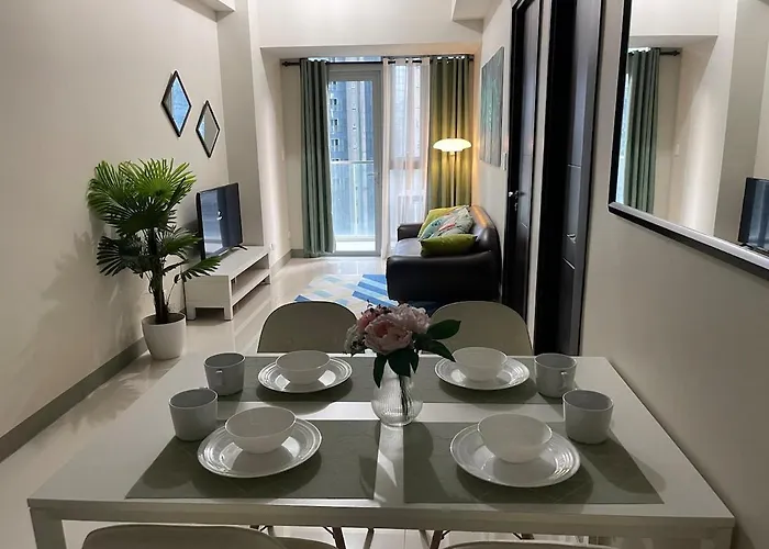 Tropical 1br Uptown Parksuites Bgc With Netflix 200mbps Apartamento *